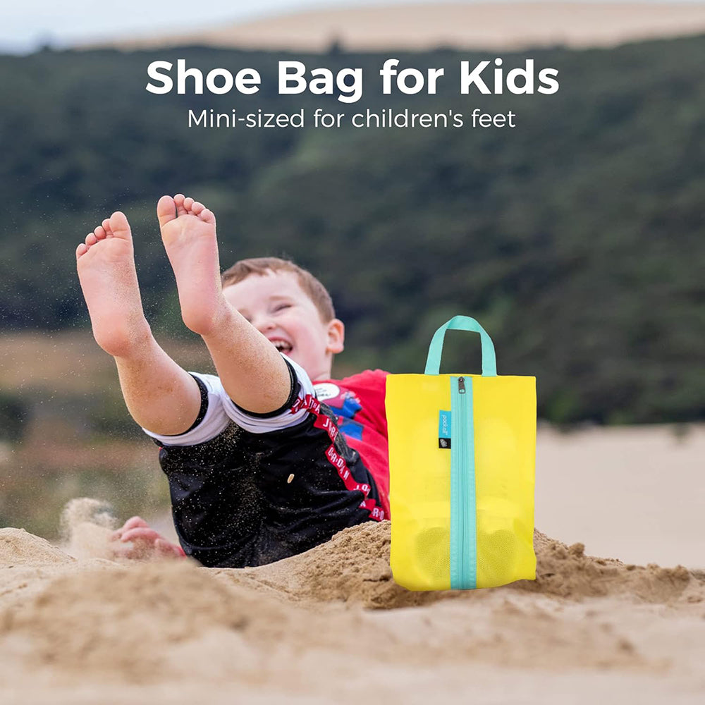 Pack All yellow-blue kids shoe bag with integrated carry handle for easy kids carry