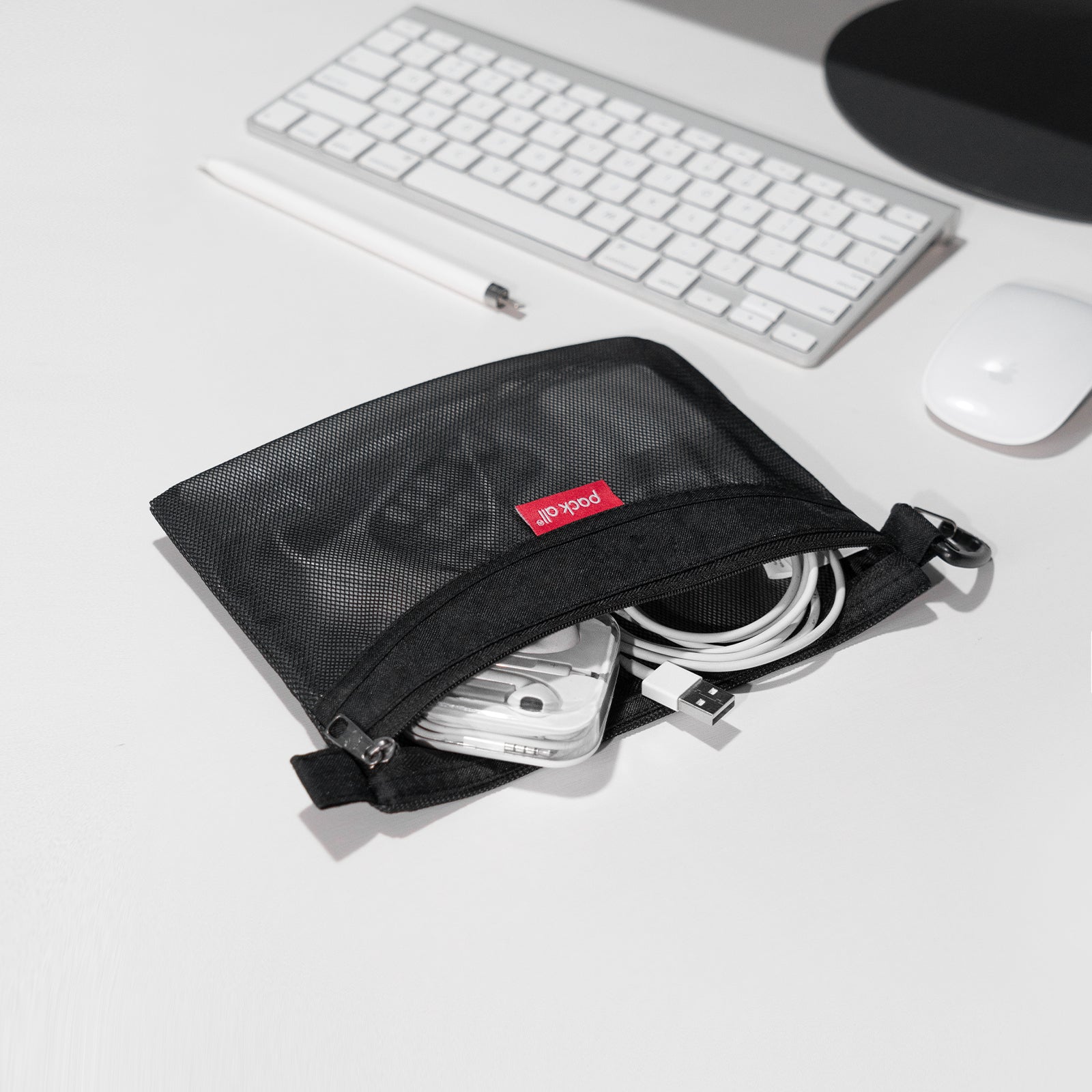 Water-resistant Zipper Pouch